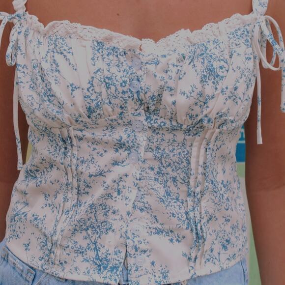 Commense Blue and White Floral Top - Picture 8 of 8